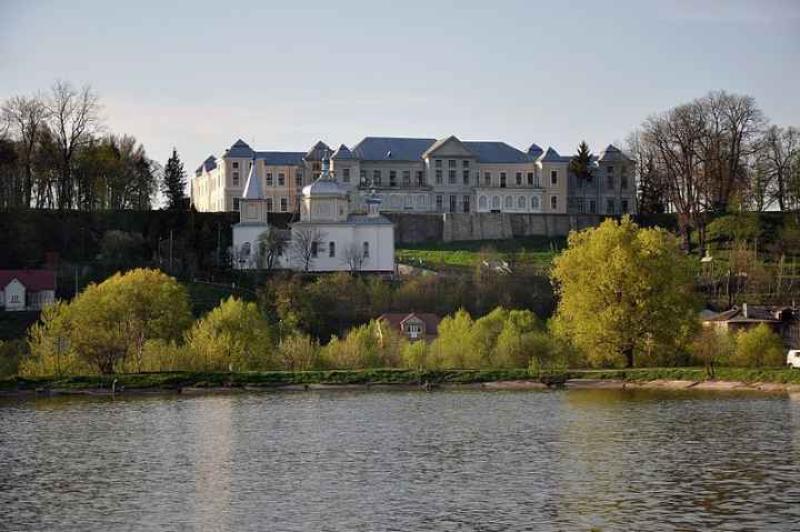 Дворец Вишневецких , Тернопольская область