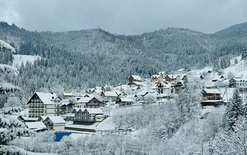 Відпочинок в Карпатах зимою 2026 ❄ Зимовий відпочинок в Буковелі
