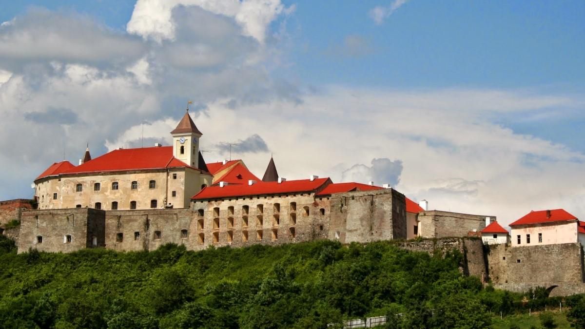 Замок Паланок у місті Мукачево